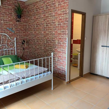 Armada Family Apartment Hajdúszoboszló Exteriör bild